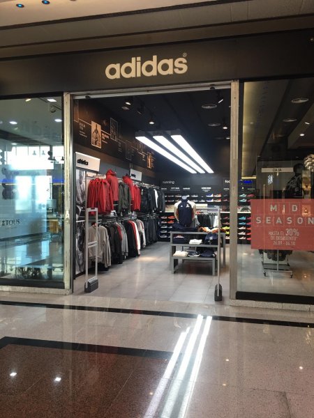 Adidas - Cañada Shopping