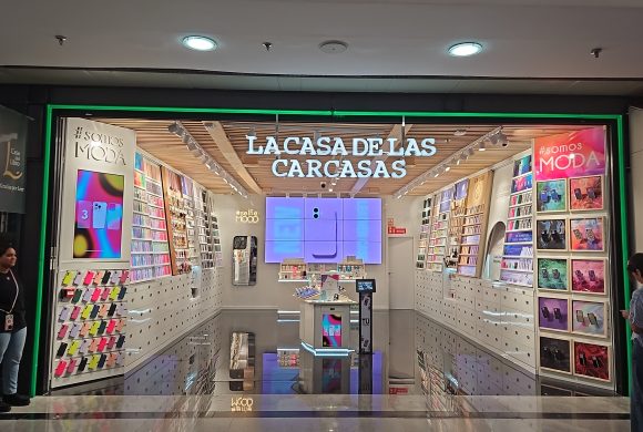 APERTURA DE LA CASA DE LAS CARCASAS EN LA CAÑADA SHOPPING